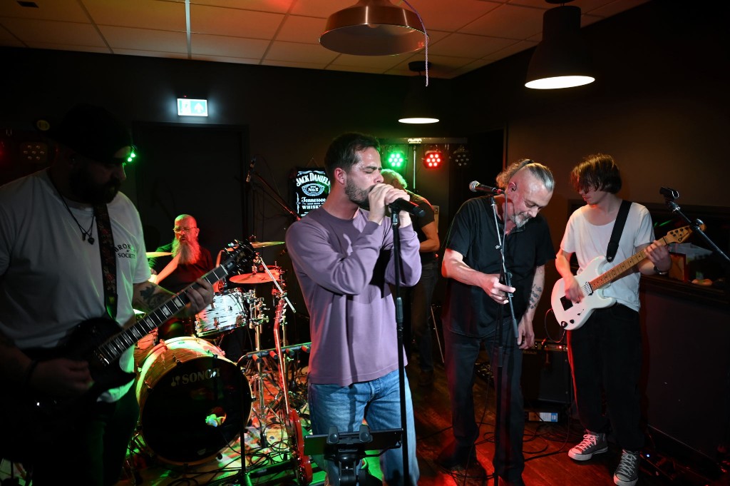 ../Images/10 jaar Ro's Barbershop 236.jpg